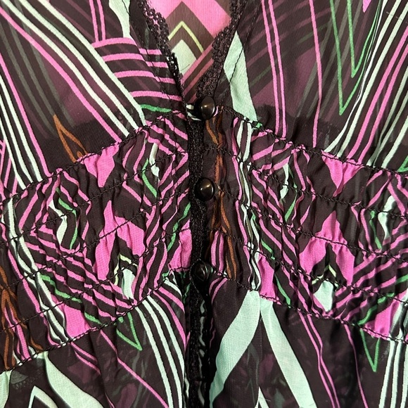 Lane Bryant Womens Popover‎ Shirt Top Plus Size 26/28 Deep V Semi Sheer Smocked - Picture 7 of 11